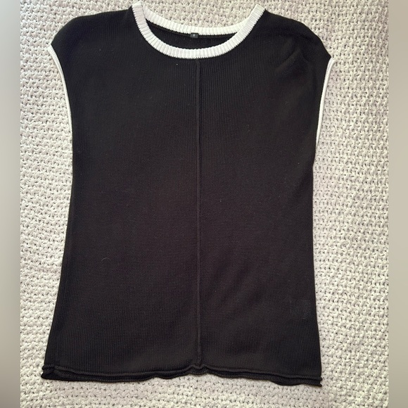 Cap sleeve sweater - Picture 4 of 5